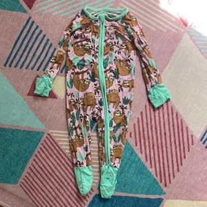 Little sleepies sloth pajamas 3-6 months